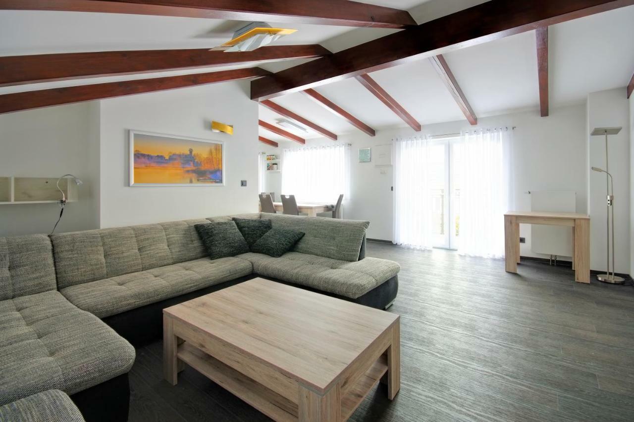 Ferienwohnung Lausitzer Seenland Tom Grossraeschen Exterior foto